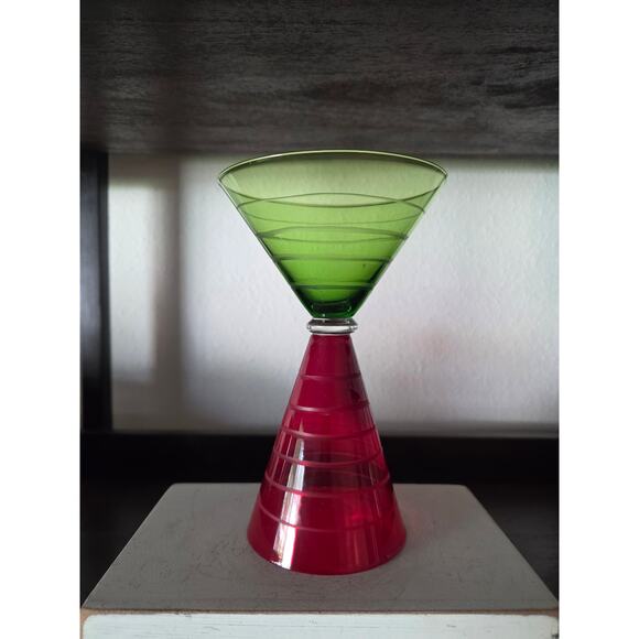 Fifth Avenue Crystal Reversible Red & Green Glass Goblet – 6.25" Retro Amberina - Picture 3 of 8